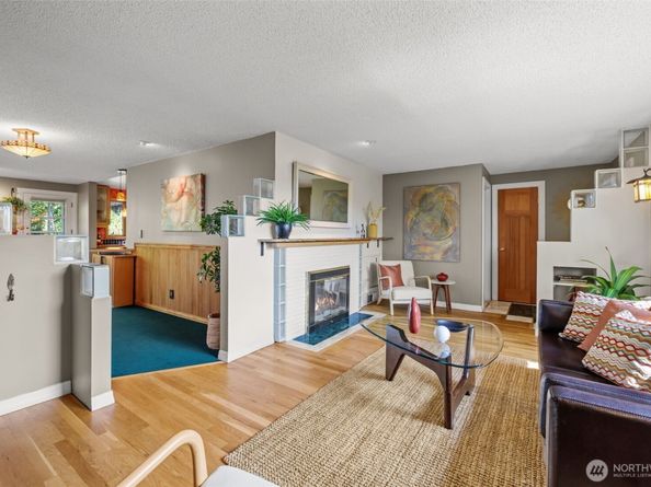 3016 NW 74th Street, Seattle WA 98117