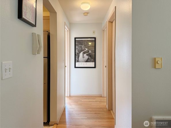 12050 15th Avenue NE 301, Seattle WA 98125