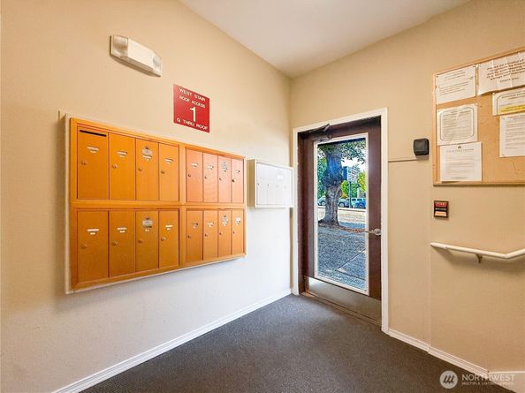 12050 15th Avenue NE 301, Seattle WA 98125