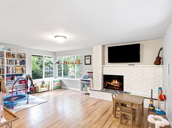 12217 12th Dr SE, Everett WA 98208