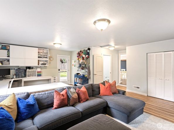 12217 12th Dr SE, Everett WA 98208