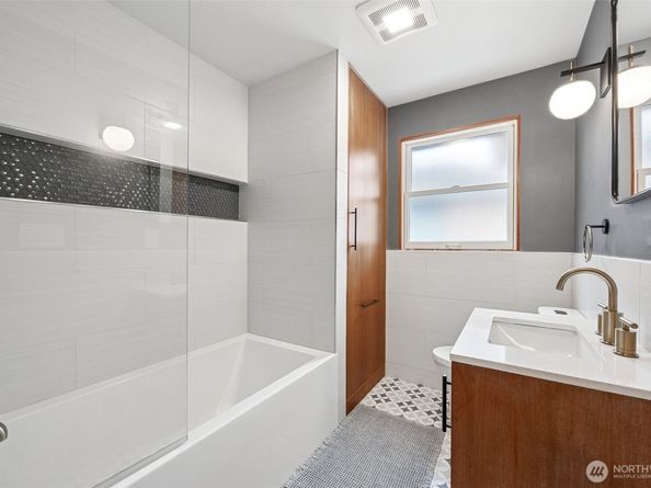10612 Forest Avenue S, Seattle WA 98178