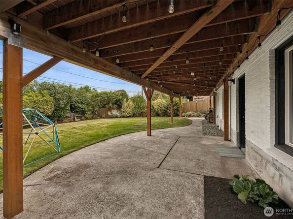 10612 Forest Avenue S, Seattle WA 98178