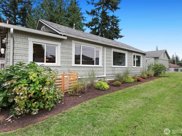 16003 15th Avenue SW, Burien WA 98166
