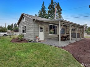 16003 15th Avenue SW, Burien WA 98166