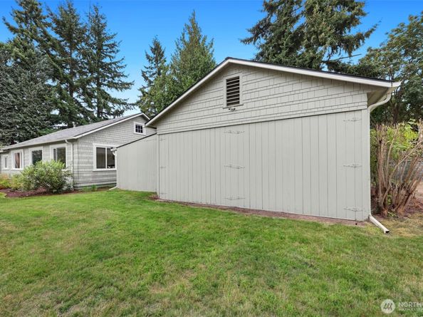 16003 15th Avenue SW, Burien WA 98166