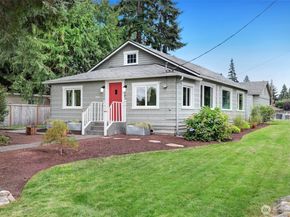 16003 15th Avenue SW, Burien WA 98166