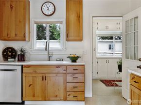 16003 15th Avenue SW, Burien WA 98166