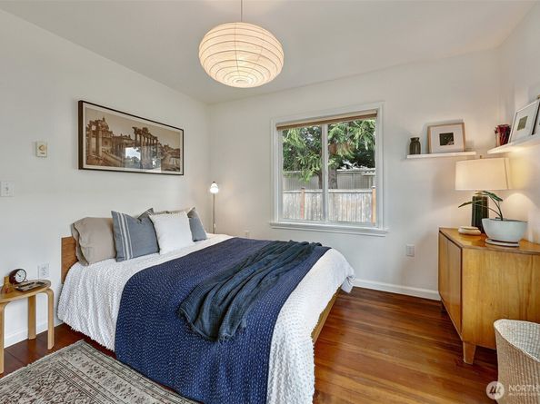 16003 15th Avenue SW, Burien WA 98166