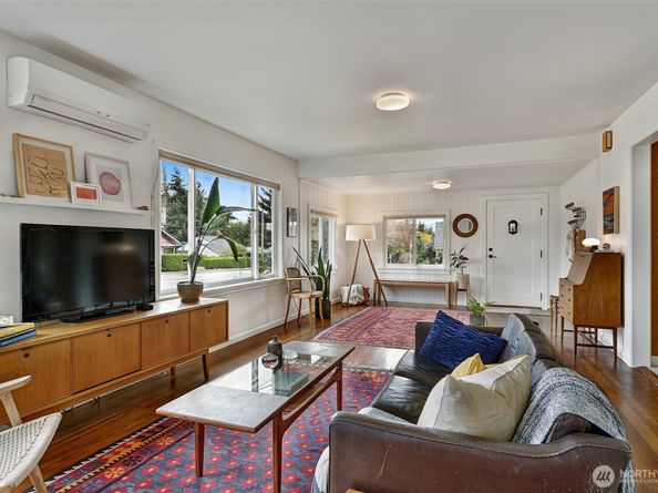 16003 15th Avenue SW, Burien WA 98166