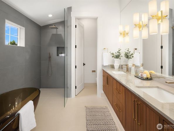2029 42nd Avenue E, Seattle WA 98112