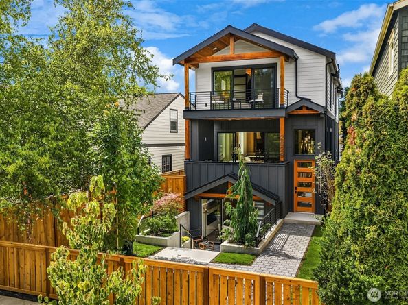 2029 42nd Avenue E, Seattle WA 98112