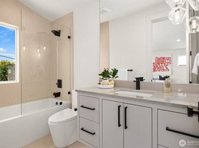 2029 42nd Avenue E, Seattle WA 98112