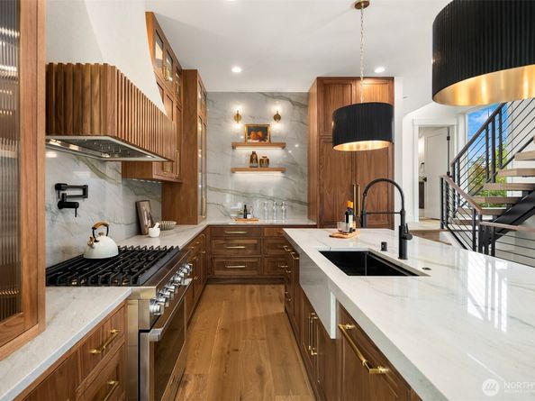 2029 42nd Avenue E, Seattle WA 98112