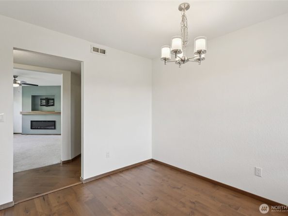 11620 100th Avenue NE C212, Kirkland WA 98034