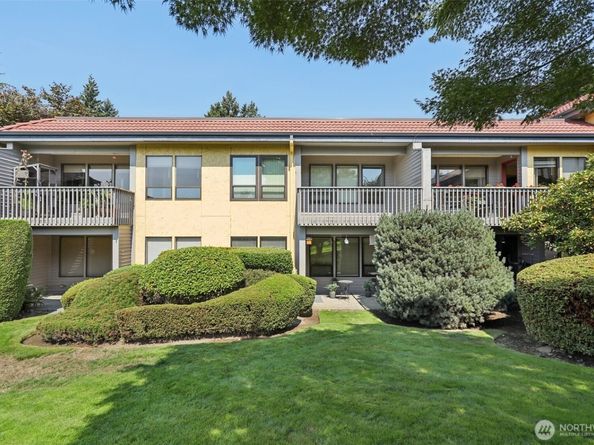 11620 100th Avenue NE C212, Kirkland WA 98034
