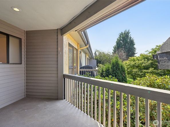 11620 100th Avenue NE C212, Kirkland WA 98034