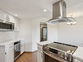 11620 100th Avenue NE C212, Kirkland WA 98034