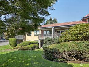 11620 100th Avenue NE C212, Kirkland WA 98034