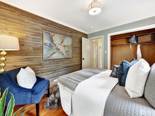 329 NW 80th Street, Seattle WA 98117