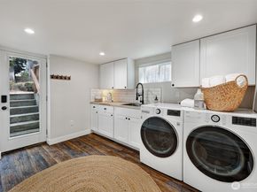 329 NW 80th Street, Seattle WA 98117