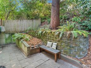 445 26th Avenue E, Seattle WA 98112