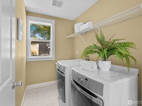 445 26th Avenue E, Seattle WA 98112