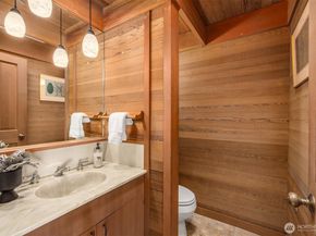 9549 Olympus Beach Road NE, Bainbridge Island WA 98110