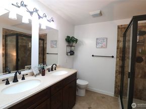 19853 133rd Place SE, Renton WA 98058