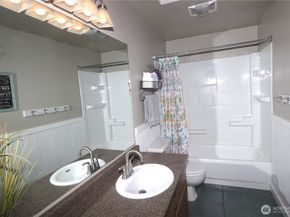 19853 133rd Place SE, Renton WA 98058