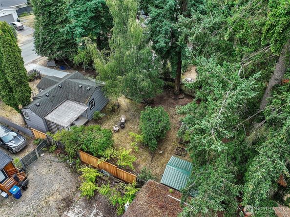 13753 Ashworth Avenue N, Seattle WA 98133