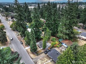 13753 Ashworth Avenue N, Seattle WA 98133