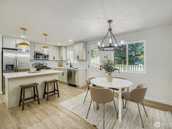 34042 22nd Place SW, Federal Way WA 98023