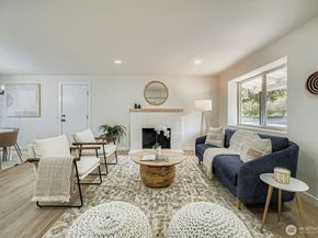 34042 22nd Place SW, Federal Way WA 98023