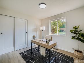 34042 22nd Place SW, Federal Way WA 98023
