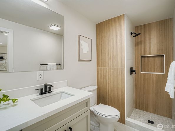 34042 22nd Place SW, Federal Way WA 98023