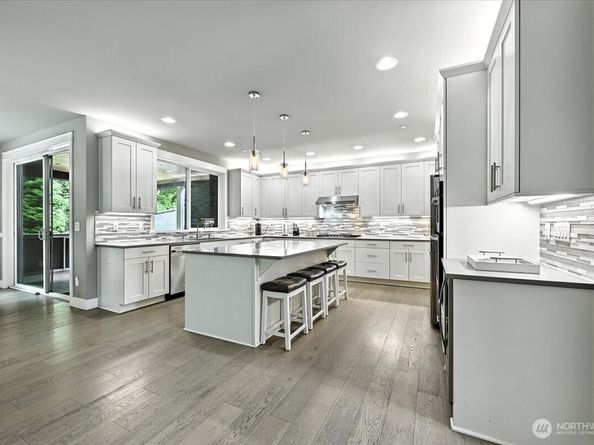 7905 5th Place SE, Lake Stevens WA 98258