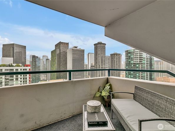 2100 3rd Avenue 2606, Seattle WA 98121