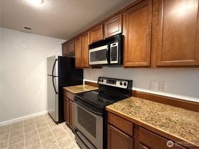 9917 Holly Drive B206, Everett WA 98204