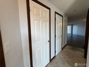 9917 Holly Drive B206, Everett WA 98204