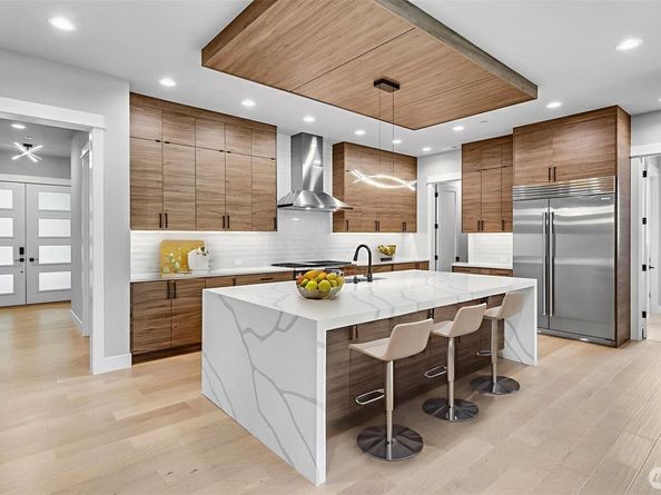 1542 213th Court NE, Sammamish WA 98074