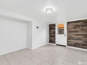 10346 Ashworth Avenue N, Seattle WA 98133