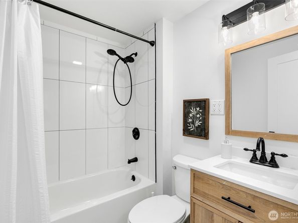 10346 Ashworth Avenue N, Seattle WA 98133