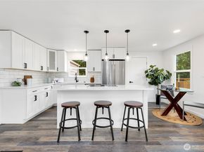 10346 Ashworth Avenue N, Seattle WA 98133