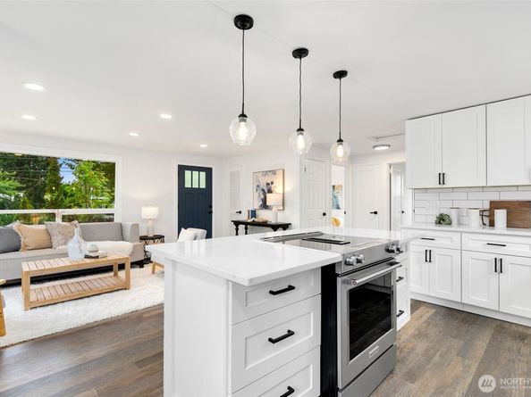 10346 Ashworth Avenue N, Seattle WA 98133