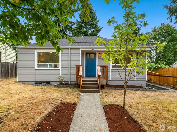 10346 Ashworth Avenue N, Seattle WA 98133