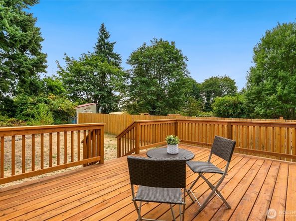 10346 Ashworth Avenue N, Seattle WA 98133