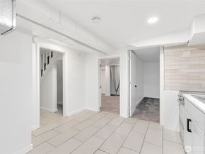 10346 Ashworth Avenue N, Seattle WA 98133