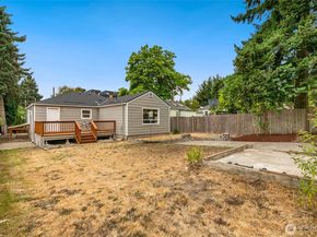 10346 Ashworth Avenue N, Seattle WA 98133