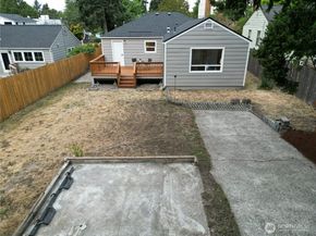 10346 Ashworth Avenue N, Seattle WA 98133